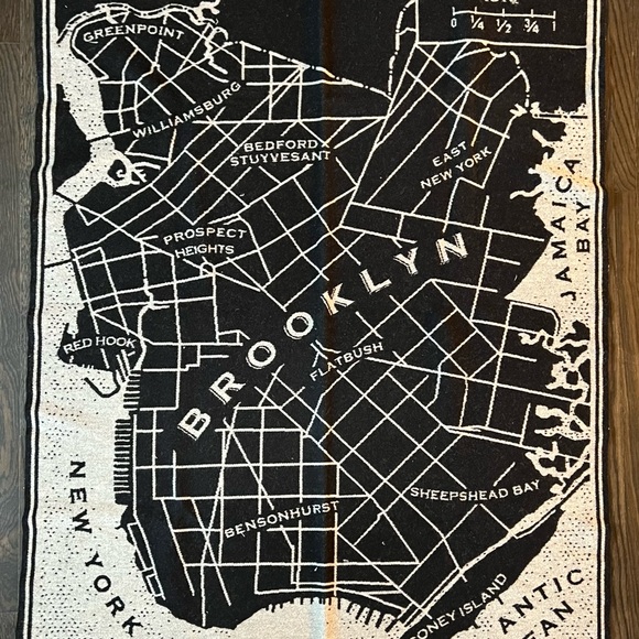Faribault Brooklyn Vintage Map Wool Throw - Picture 2 of 5